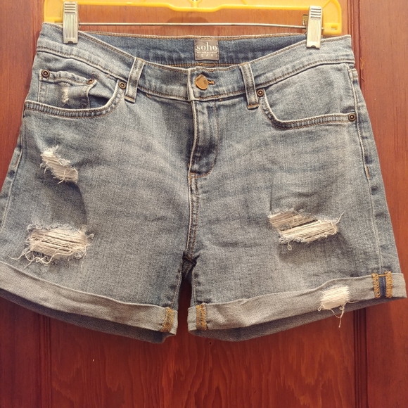 Denim shorts - Picture 2 of 5